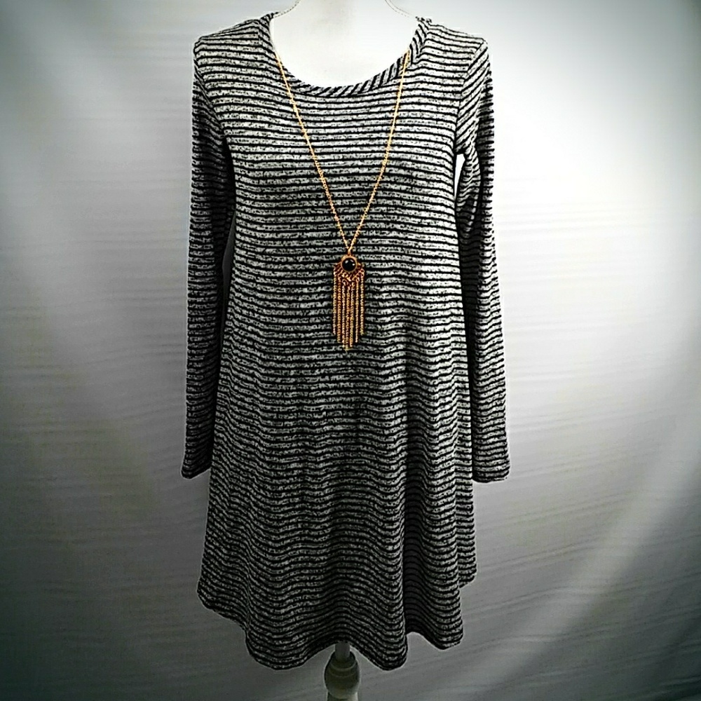 Stripped long sleeve dress